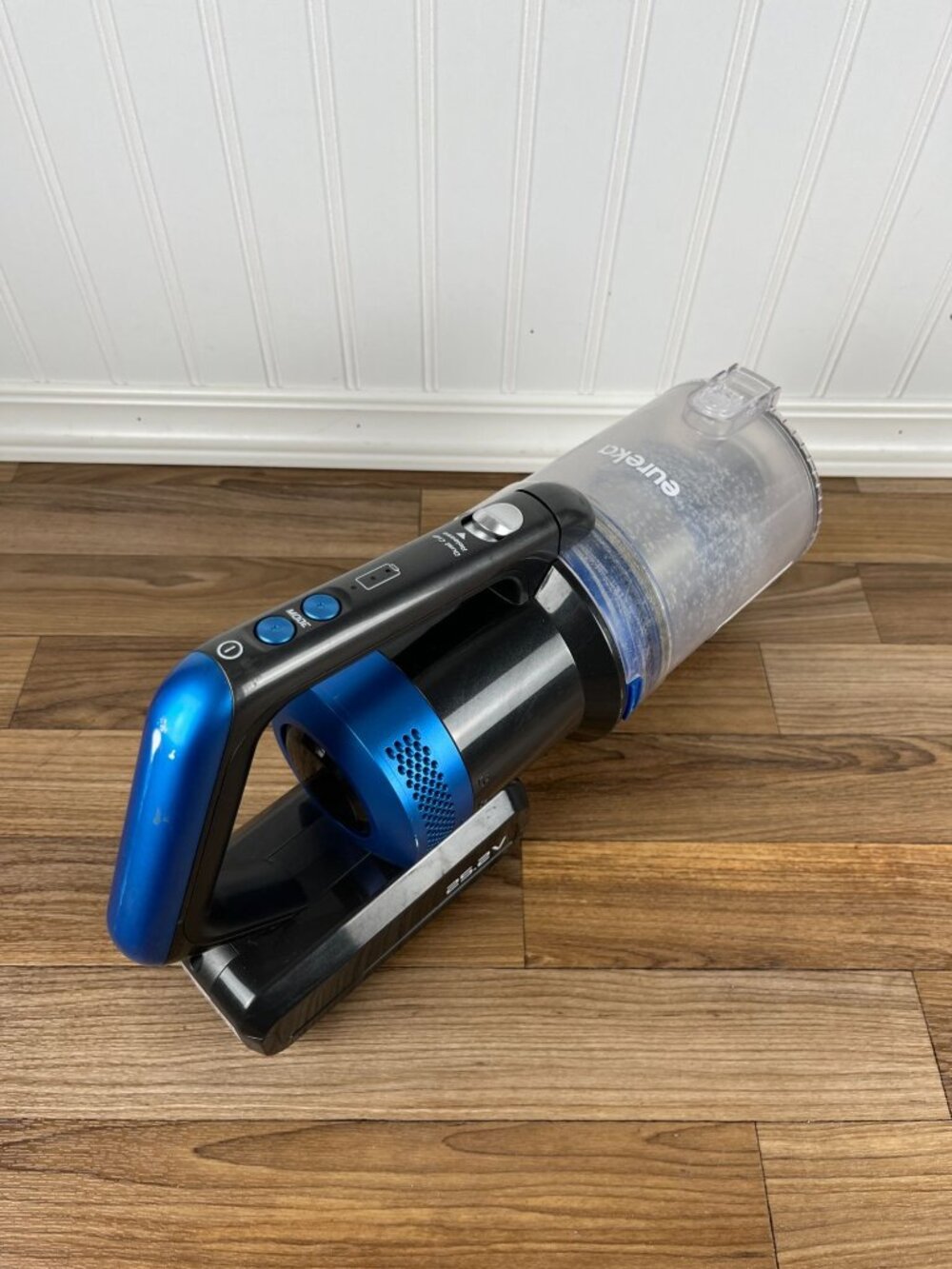 Eureka RapidClean Pro Cordless Vacuum NEC282BL Motor Body NO CABLE - Picture 7 of 9